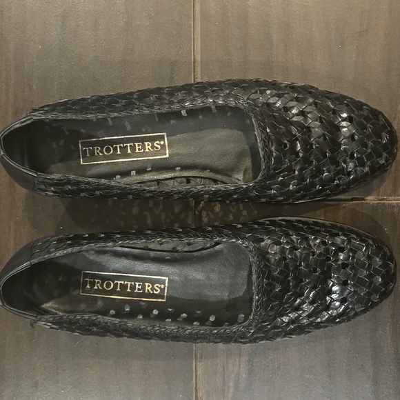 Trotters Sadie Black Leather Woven Loafer Sz 7M - Picture 7 of 7